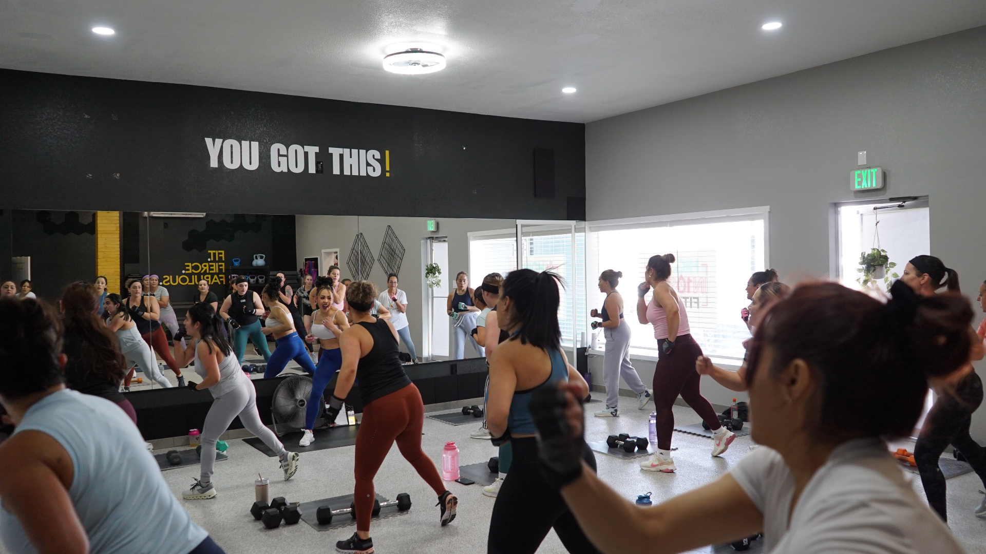 High In10sity HIIT class in action